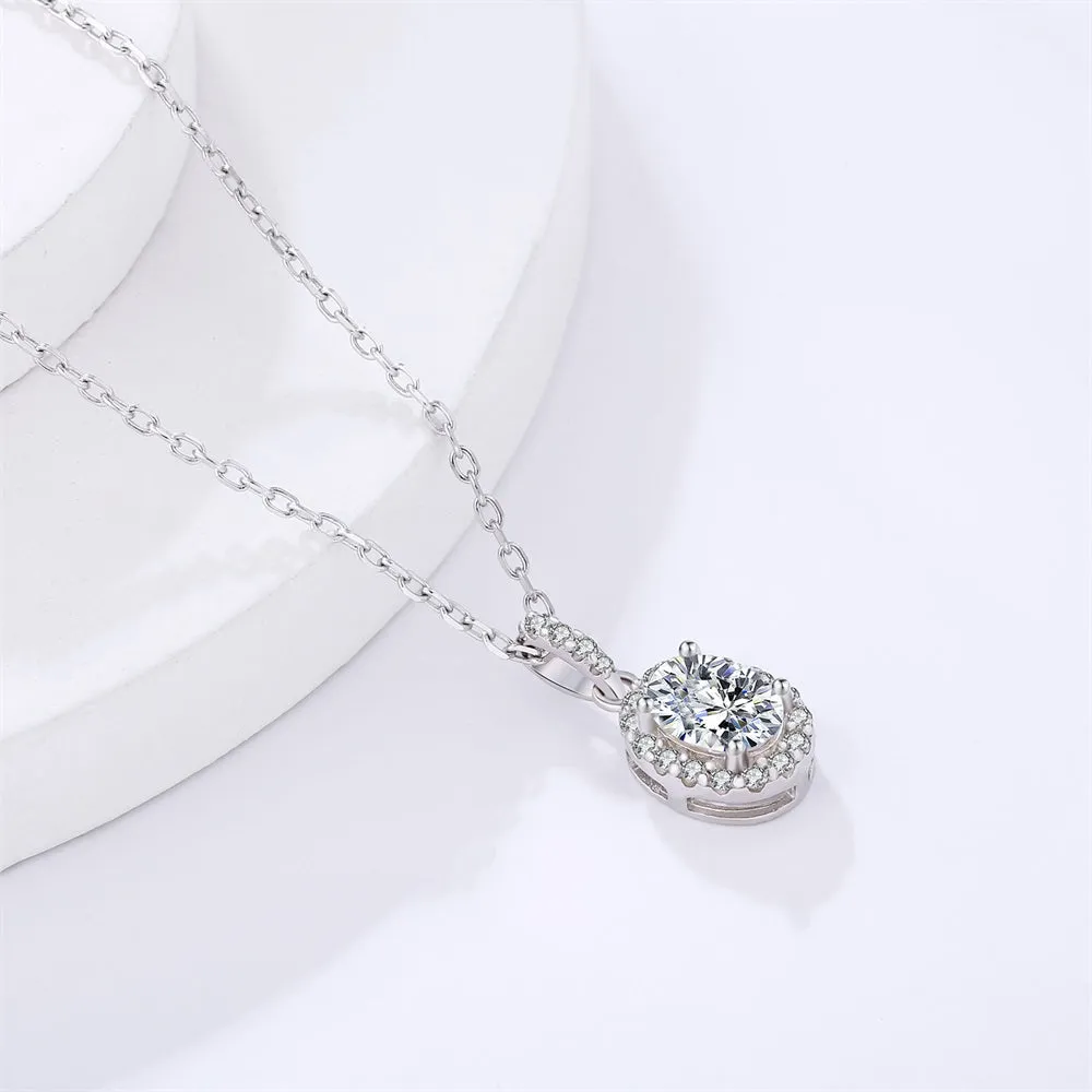 1.0 Carats VVS1 Moissanite Pendant Necklace for Women 0082