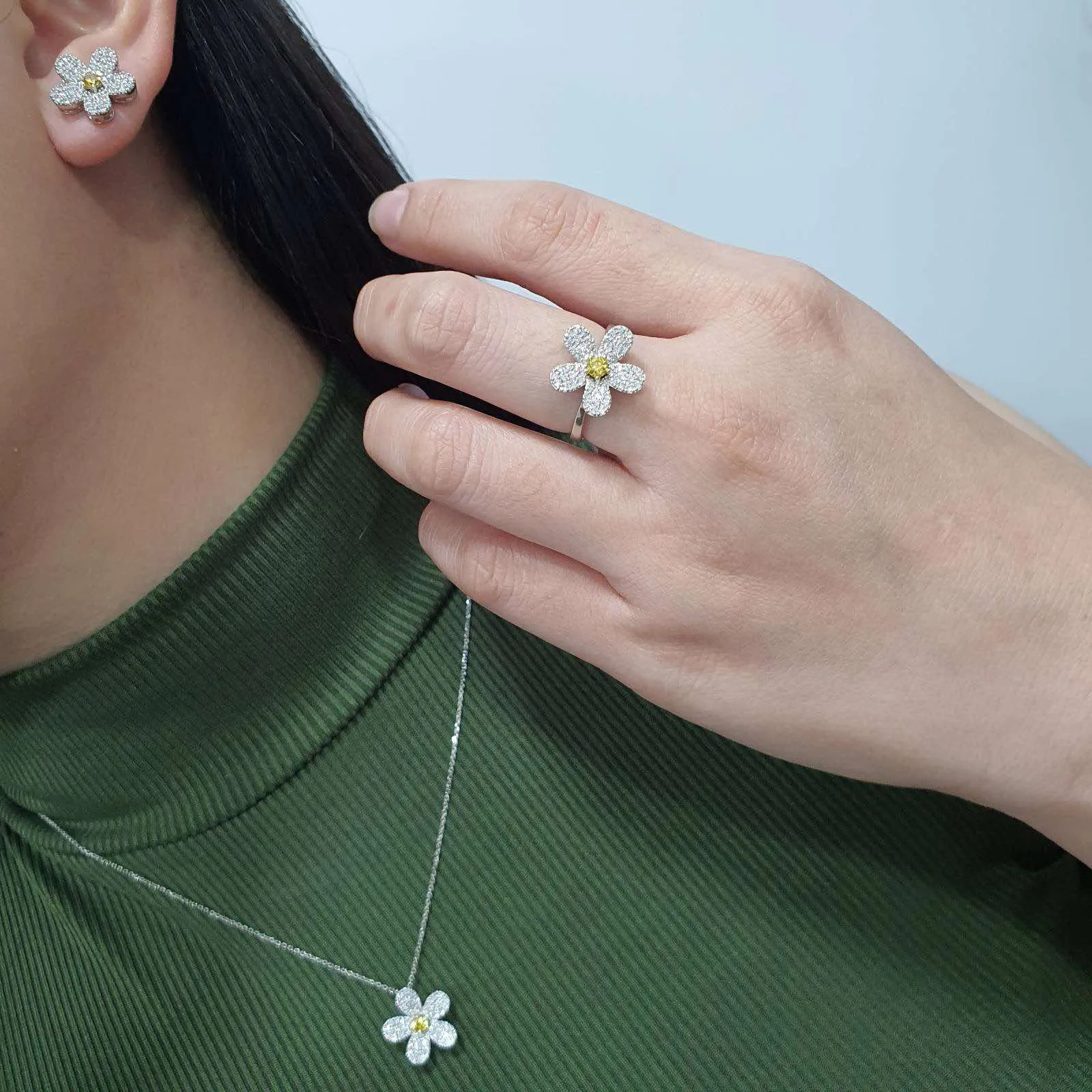 1.9ctw Floral Diamond Jewelry Set 14K Gold