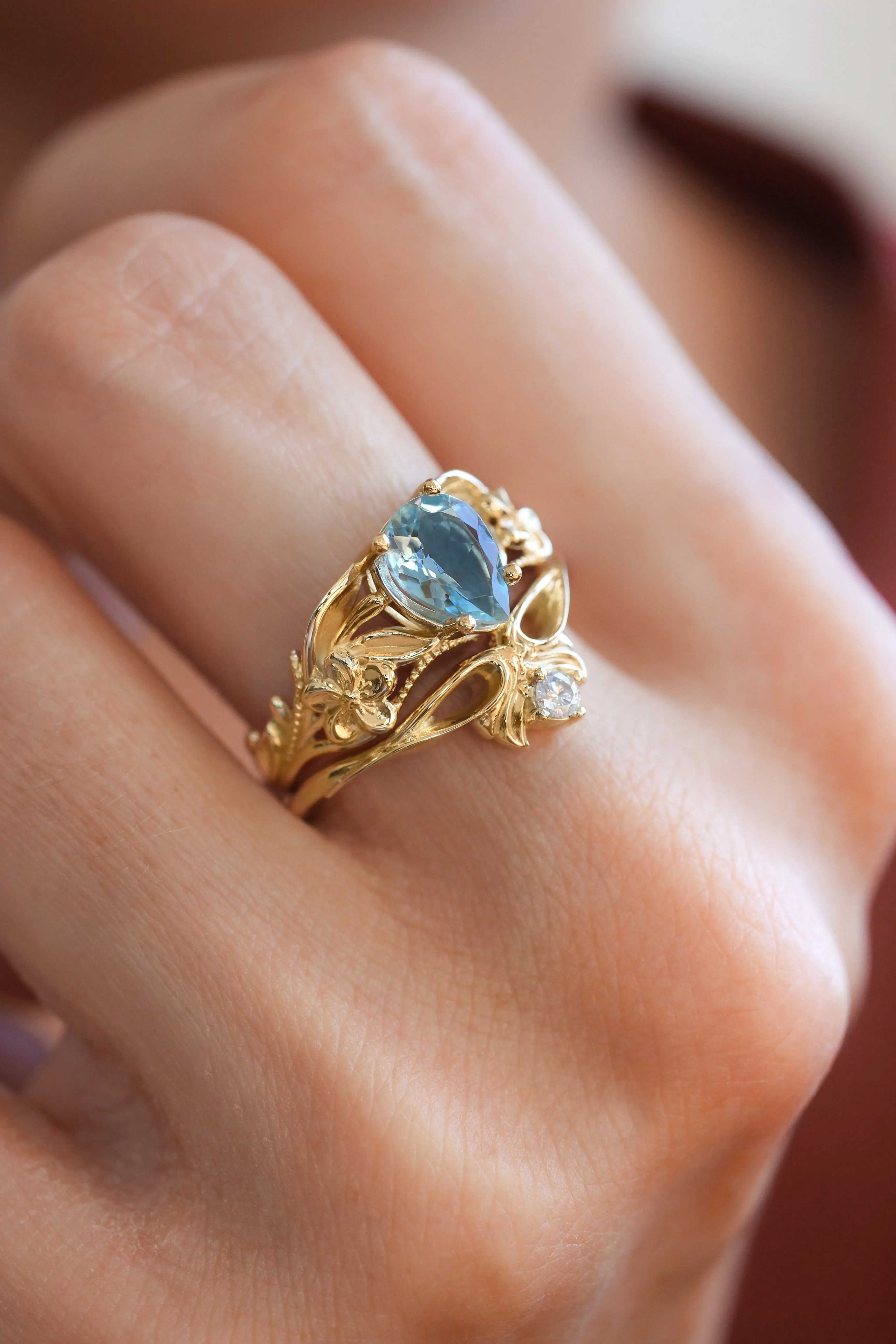 Aquamarine engagement ring, art nouveau ring / Eloise