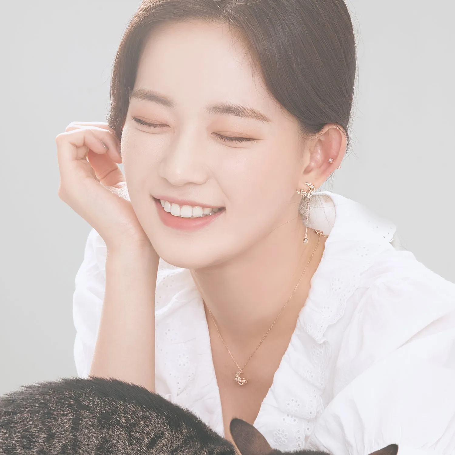 Blooming Cat Necklace