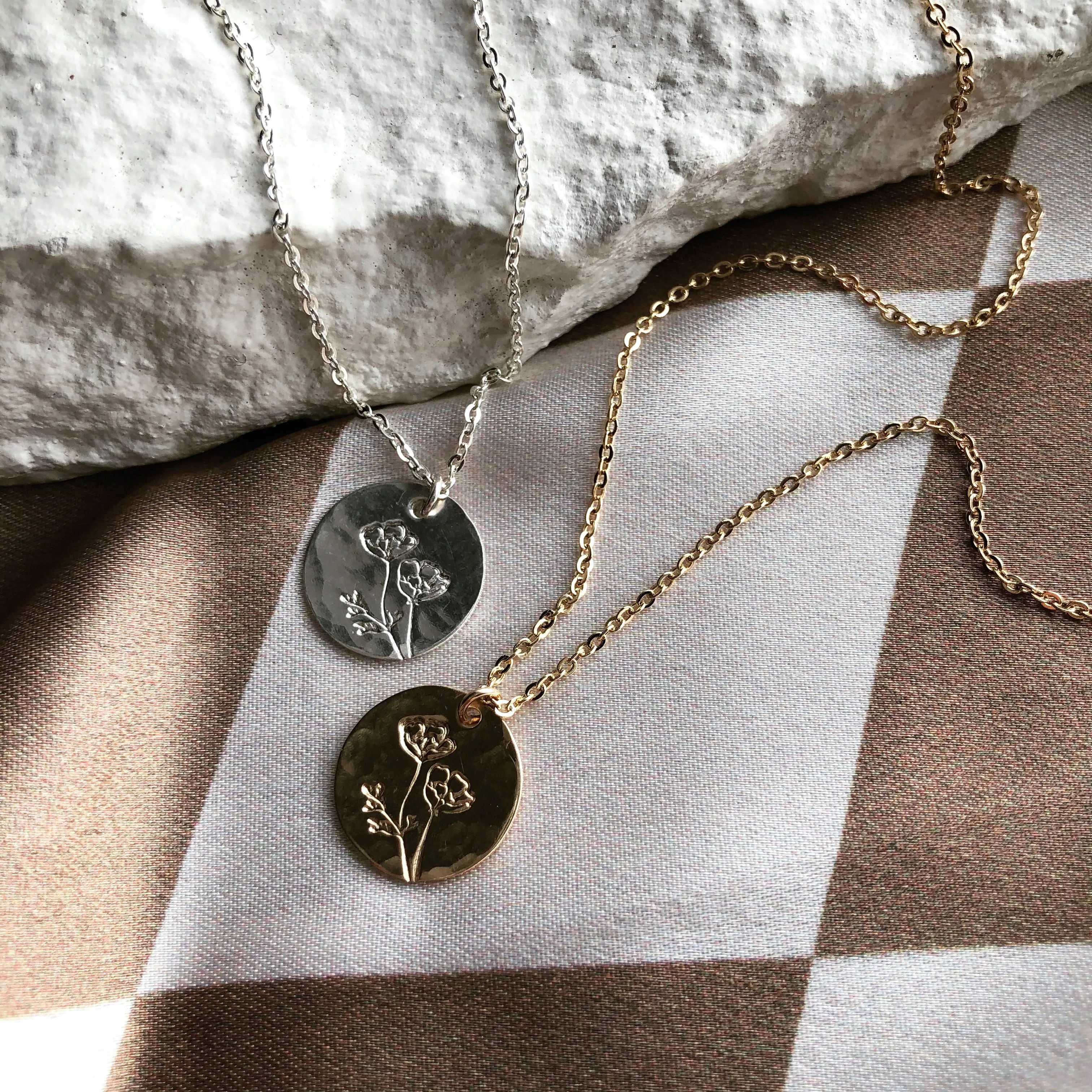 CALIFORNIA POPPY DISC NECKLACE