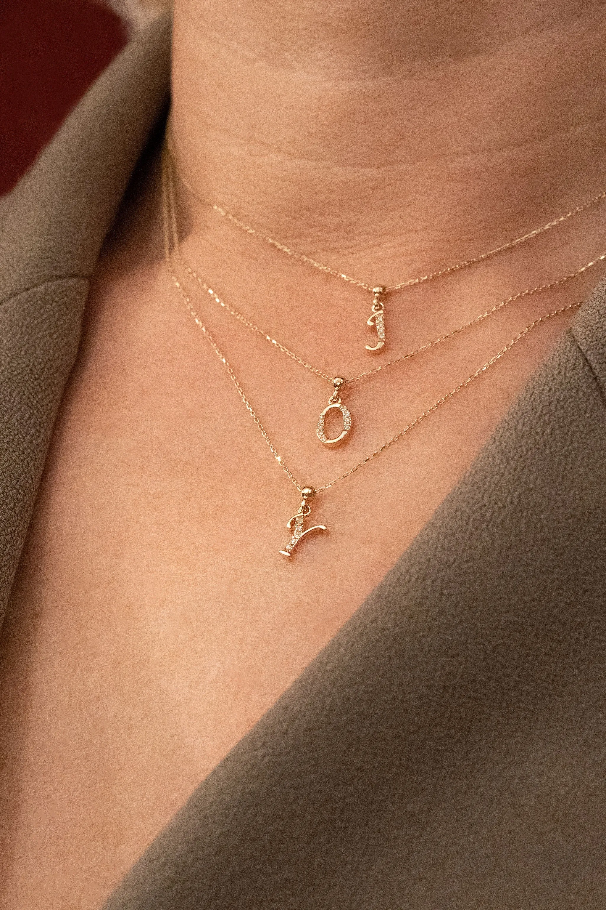 Calligraphy Pendant in Diamond