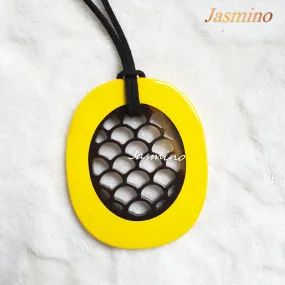 Handmade Pendant J17671, Made by Natural Buffalo Horn and Lacquer