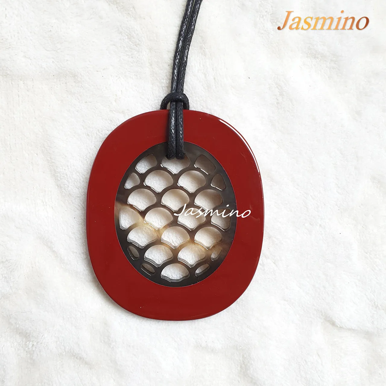 Handmade Pendant J17671, Made by Natural Buffalo Horn and Lacquer