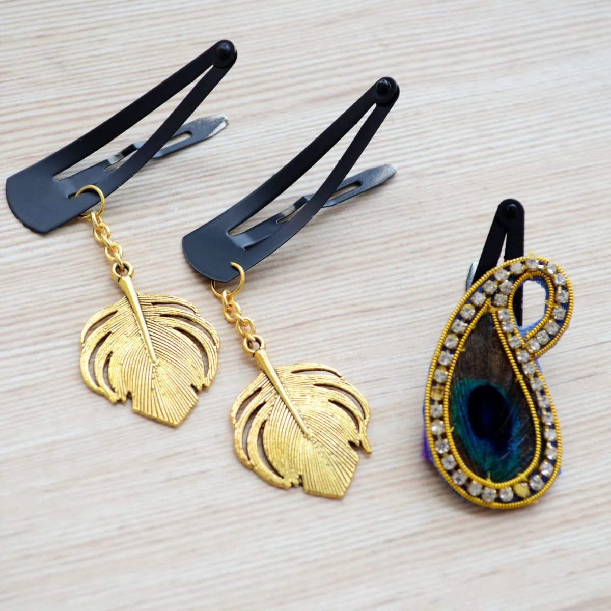 Krishna Peacock Feather Inspired Hair Clip Accessory Gift Set Gold & Multicolour