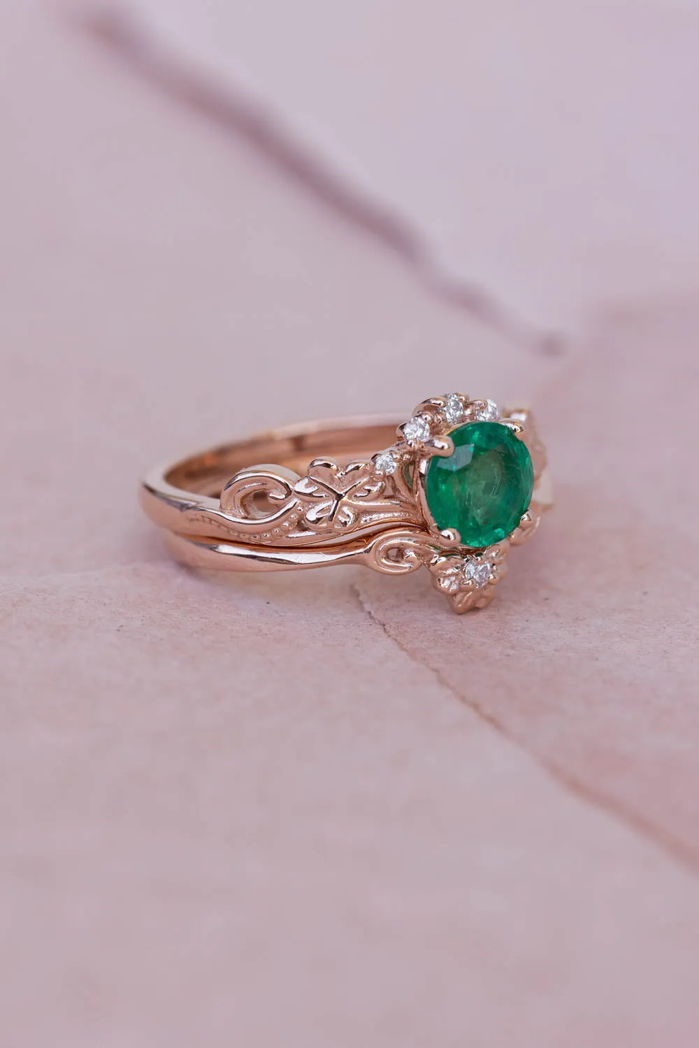 Natural emerald engagement ring set, celtic bridal ring set / Horta