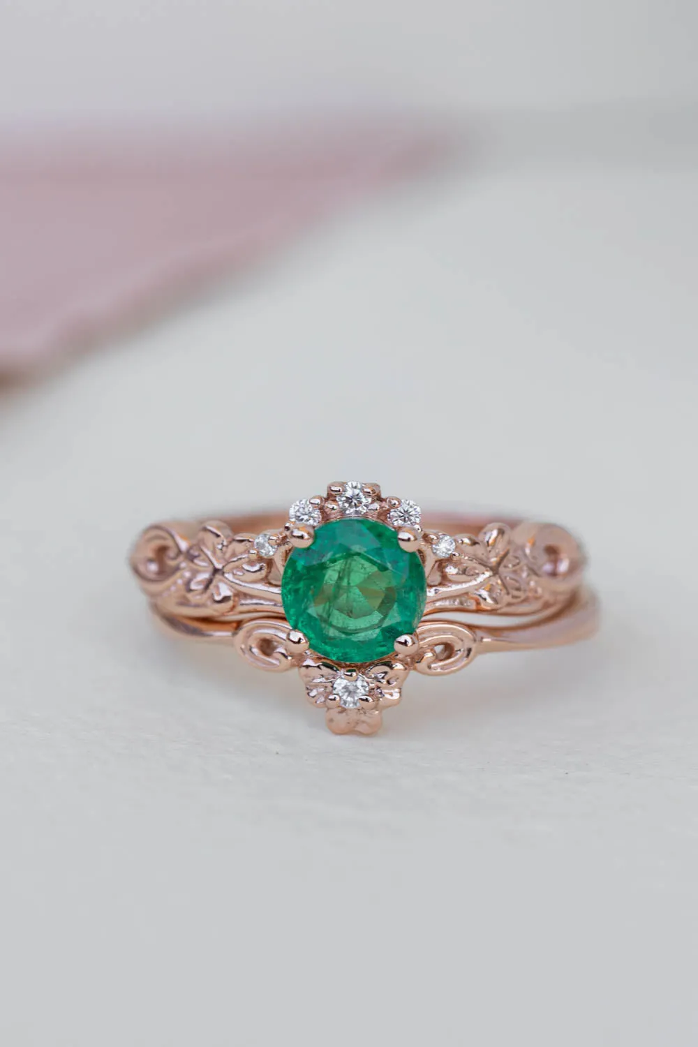 Natural emerald engagement ring set, celtic bridal ring set / Horta