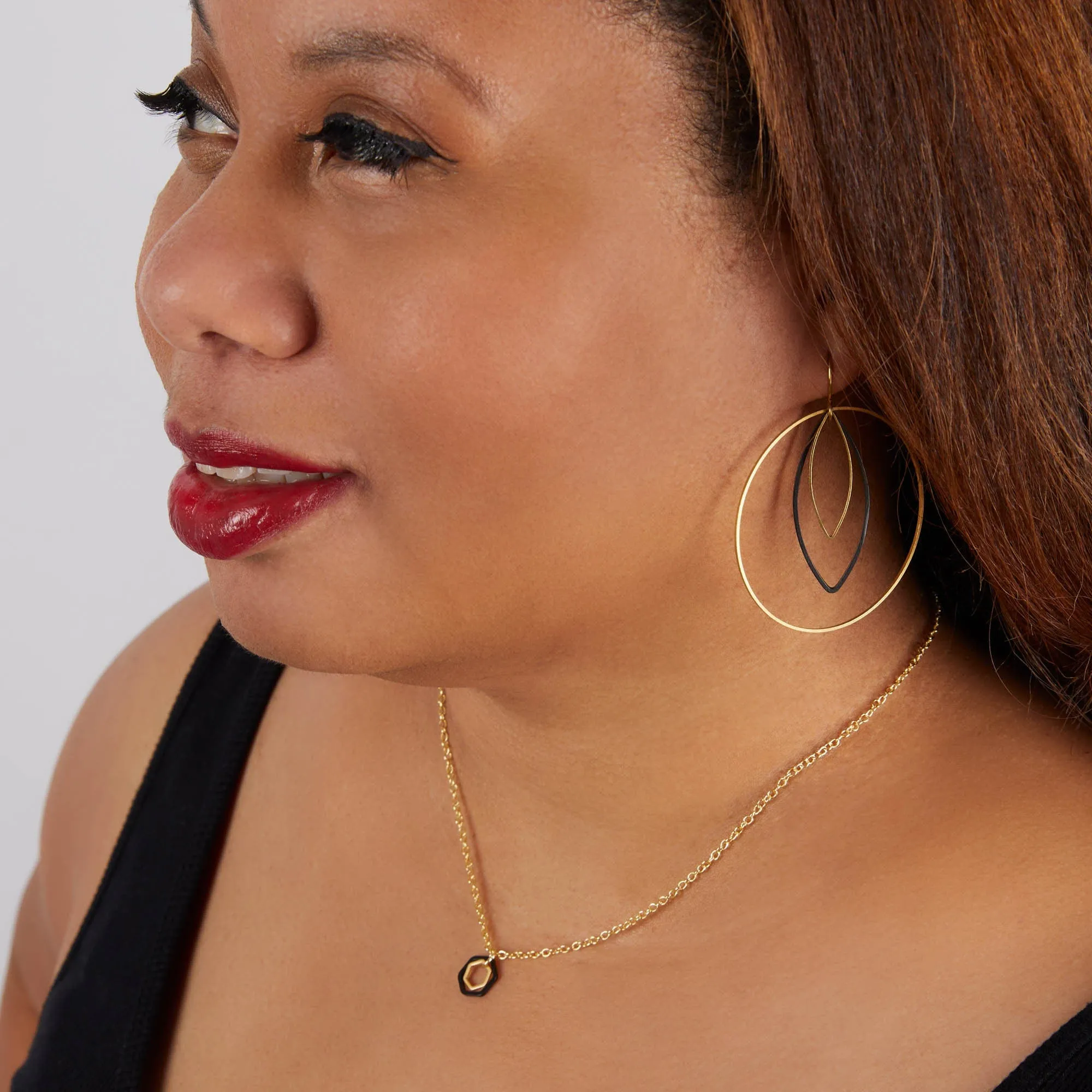 "Le Contour" Mini Hexagon Black & Gold Mixed Metal Necklace