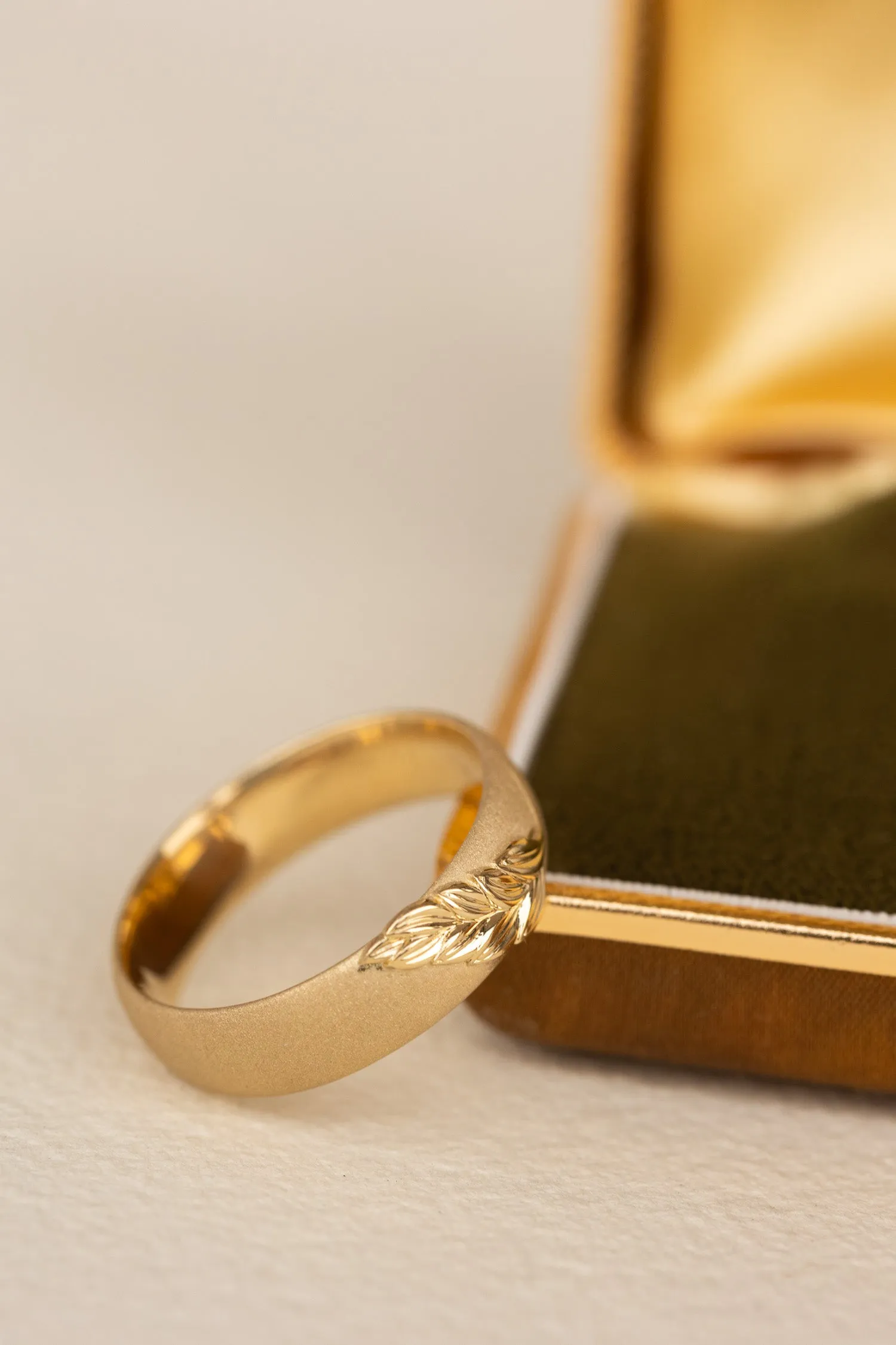 READY TO SHIP:Palm leaf wedding band in 14K yellow gold, sandblast finish, comfort fit 6 mm, RING SIZE 9-11US