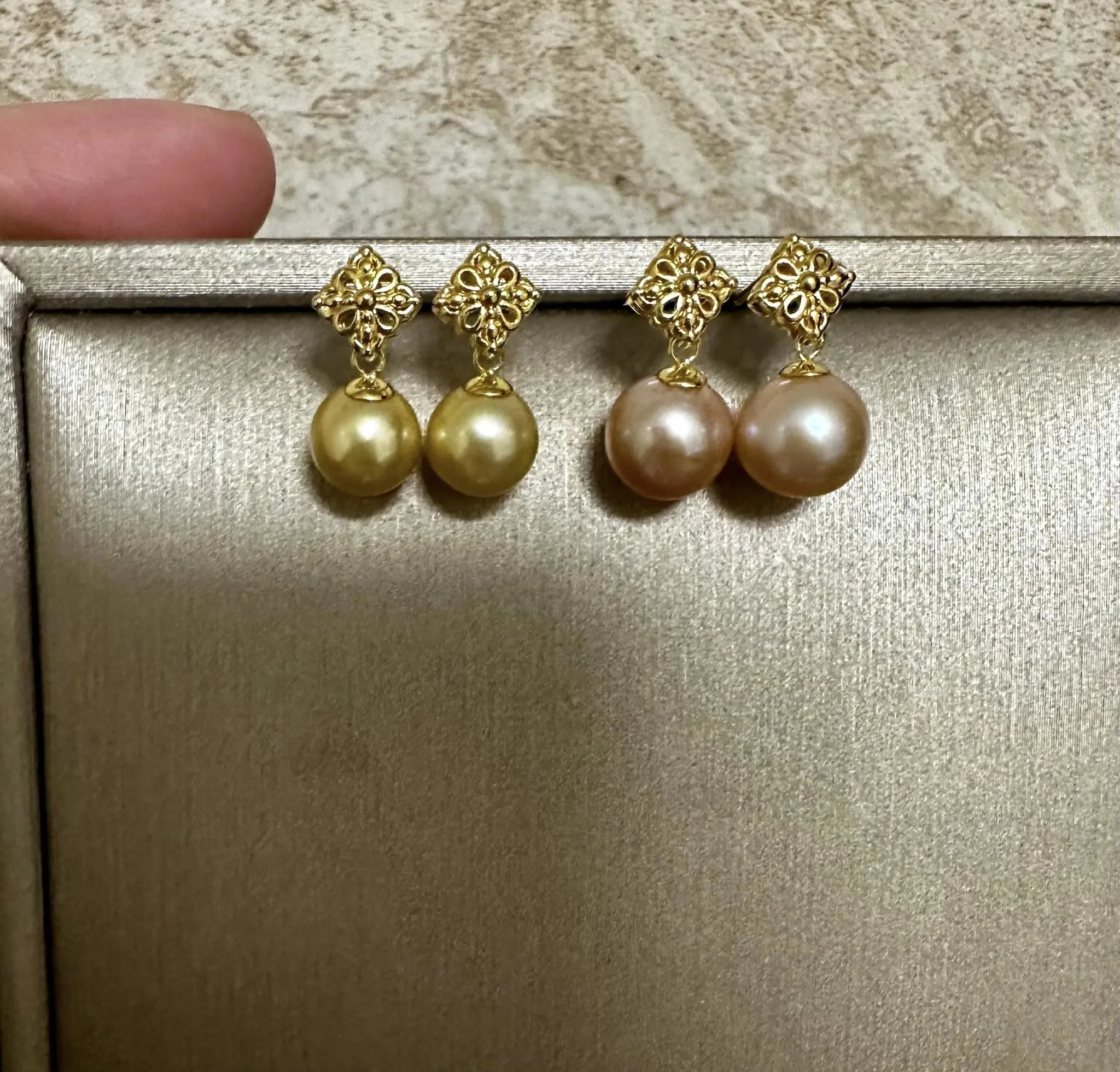 South Sea Pearl Rhombic Dangling Earrings 18K