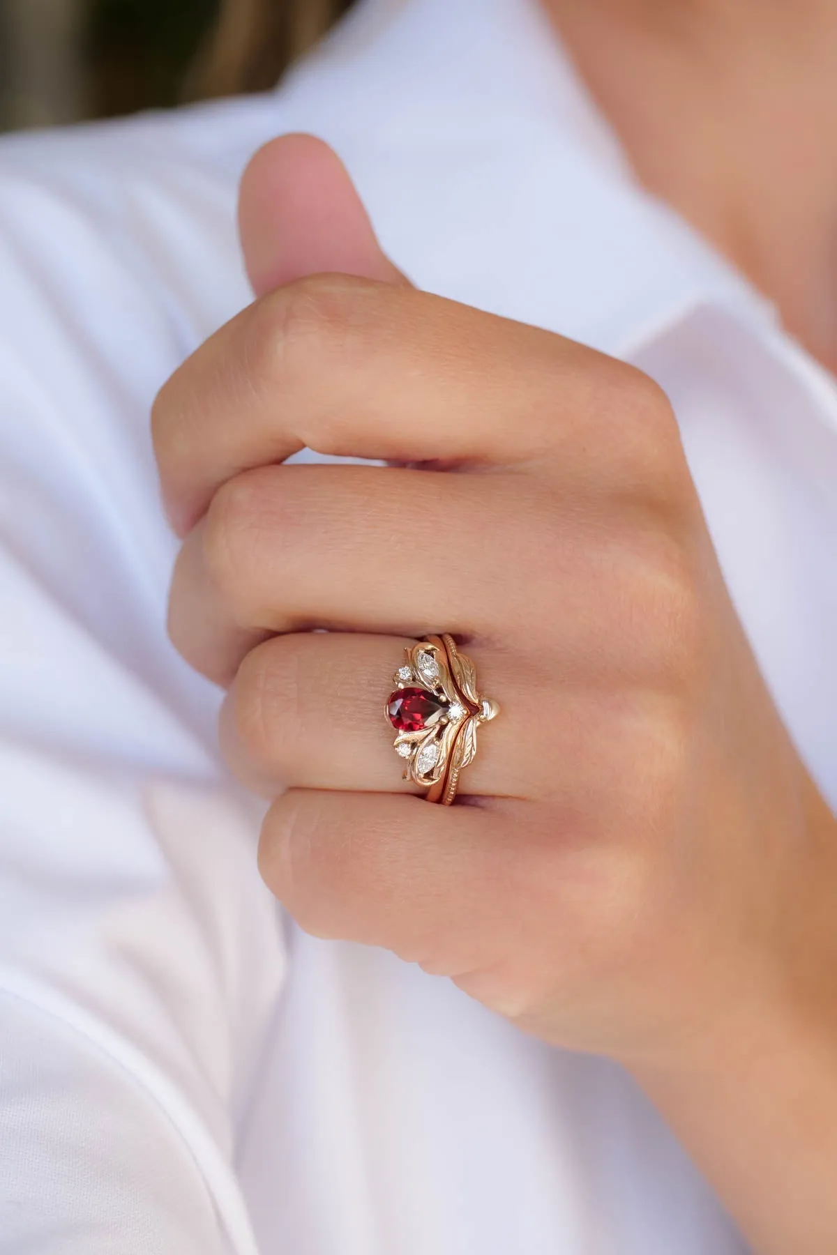 Split payment second part: Swanlake ring set with garnet and natural diamonds