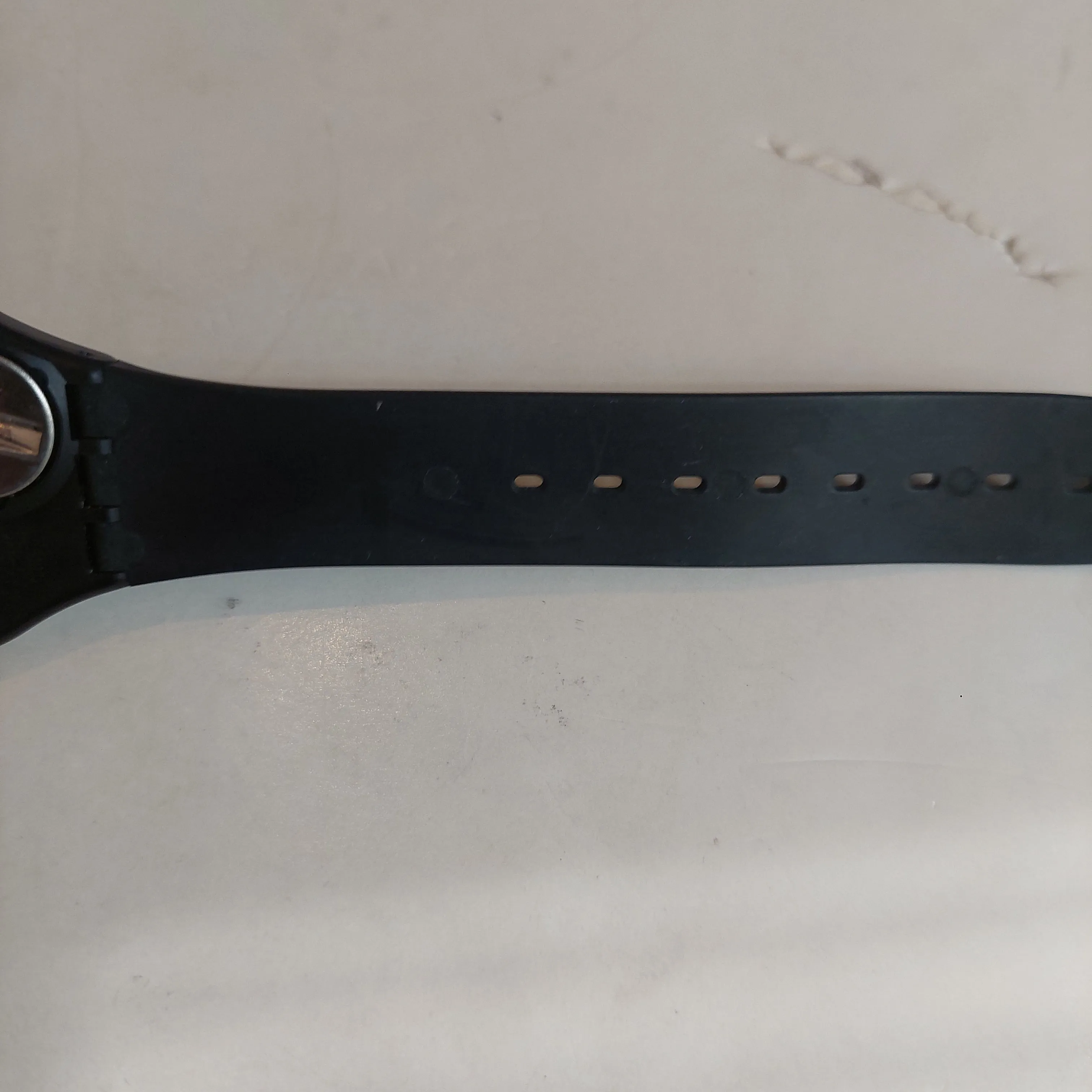 Swatch Black & White Round Dial Rubber Strap Watch  | Gently Used |