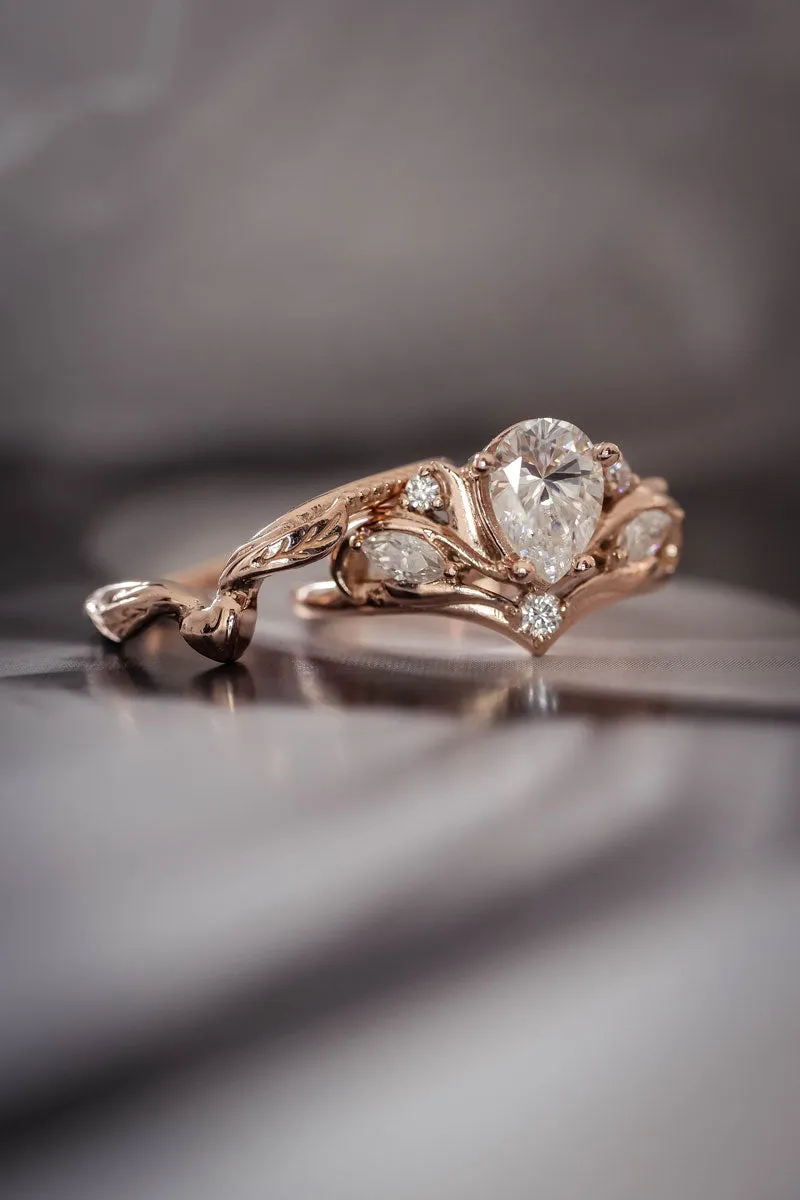 White sapphire bridal ring set, baroque inspired engagement and wedding rings set with diamonds / Swanlake